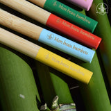 Les 5 couleurs de la brosse à dents en bambou Mon Beau Bambou